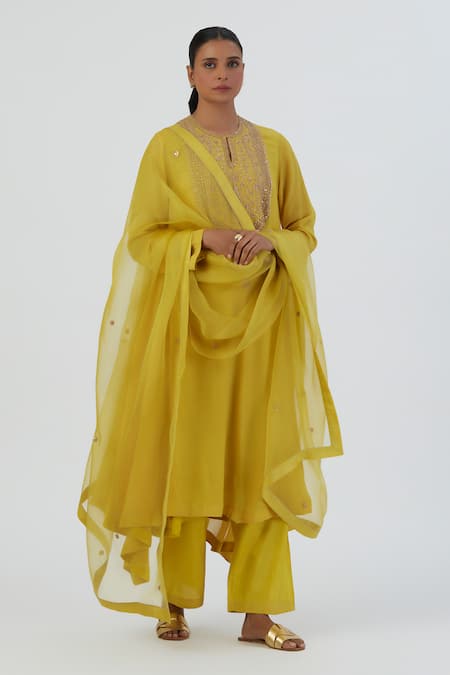 Buy_Lajjoo C_Yellow Kurta- Chiffon Embroidered Zardozi Round Zoya And Pant Set _Online_at_Aza_Fashions