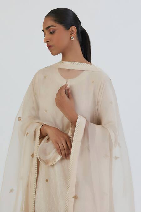 Shop_Lajjoo C_Ivory Silk Embroidered Zardozi Round Meer Floral Kurta And Pant Set _Online_at_Aza_Fashions