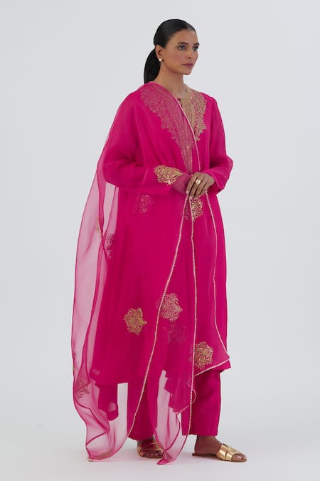 Buy_Lajjoo C_Fuchsia Chiffon, Silk Zari Round Neck Haya Embroidered Yoke Kurta And Pant Set _Online_at_Aza_Fashions
