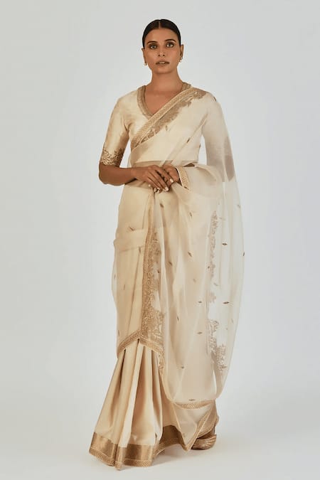 Lajjoo C Deeba Embroidered Saree 