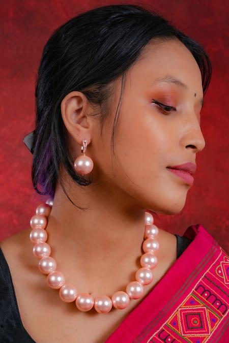 Totapari Pink Pearl Embellished Cocktail Necklace Online at Aza Fashions Totapari_Pink Pearl Embellished Cocktail Necklace _Online_at_Aza_Fashions
