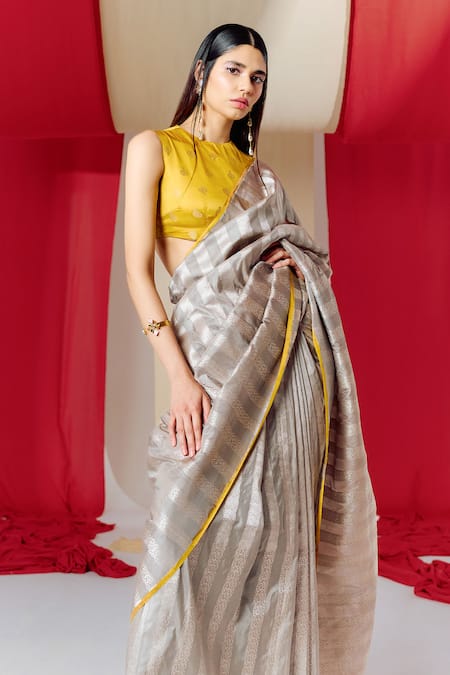 Buy White Sarees for Women by MIRCHI FASHION Online | Ajio.com