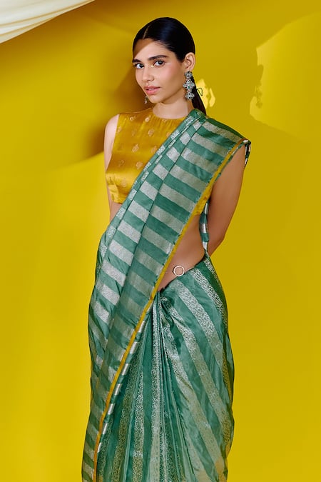 Ekaya Banaras_Green Silk Embroidery Linear Woven Saree With Unstitched Blouse Piece _Online_at_Aza_Fashions