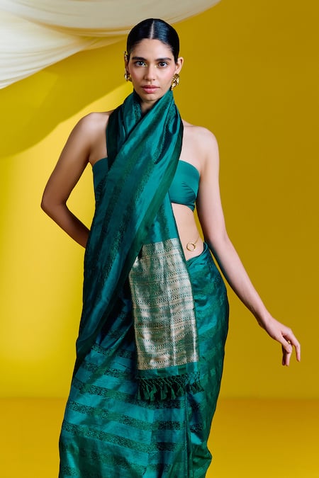 Ekaya Banaras_Green Silk Abstract Woven Saree With Unstitched Blouse Piece _Online_at_Aza_Fashions