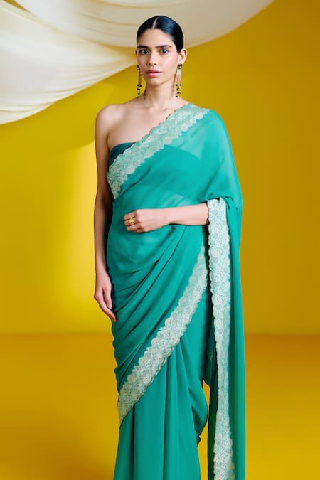 Ekaya Banaras_Green Georgette Scallop Border Woven Saree With Unstitched Blouse Piece _Online_at_Aza_Fashions