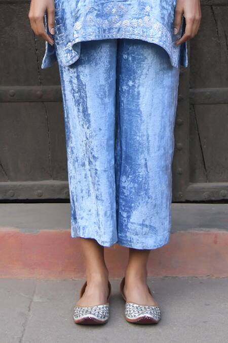 NUHH_Blue Velvet Embroidery Collared Gardenia Aari Kurta With Pant _Online_at_Aza_Fashions