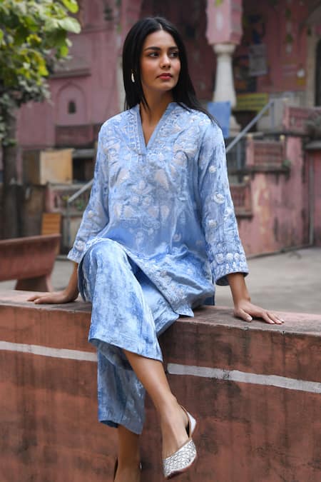 NUHH_Blue Velvet Embroidery Collared Gardenia Aari Kurta With Pant _at_Aza_Fashions