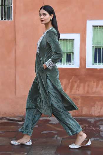 Shop_NUHH_Green Velvet Embroidery Round Neck Ambrosia Aari Kurta With Pant _Online_at_Aza_Fashions