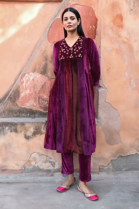 NUHH Purple Velvet Embellished Crystals V Yoke Anarkali With Pant 