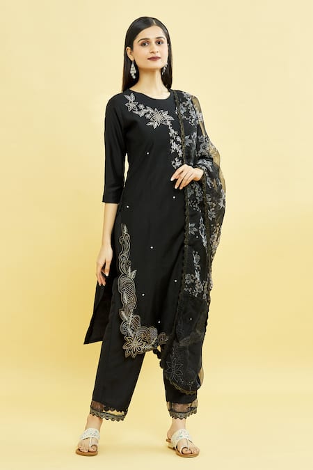 Samyukta Singhania Black Viscose Rayon Embroidered Floral Round Contrast Straight Kurta Set 