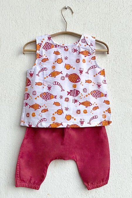 Buy_Whitewater Kids_Peach 100% Organic Cotton Hand Block Printed Fish Jhabla Top And Pant Set_Online_at_Aza_Fashions