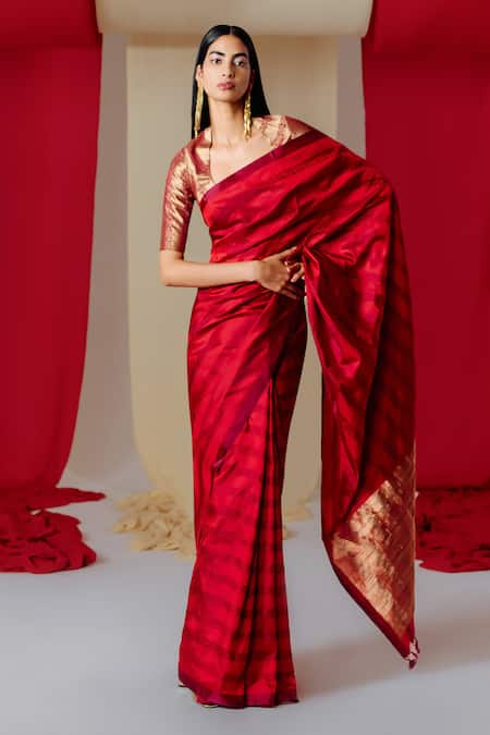 Ekaya Silk Floral Stripe Handwoven Saree With Unstitched Blouse Piece 