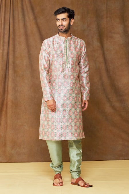 Buy_Arihant Rai Sinha_Cream Jacquard, Silk, Chanderi Geometric Pattern Mandarin Collar Kurta Set_Online_at_Aza_Fashions