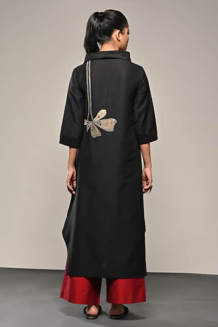 Taika By Poonam Bhagat_Black Silk Embroidery Round Neck Titli Floral Kurta And Flared Pant Set _Online_at_Aza_Fashions