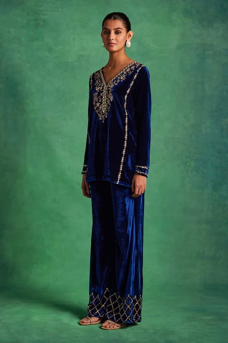 Buy Label Sanya Gulati Blue Silk, Velvet Lace, Pearls, Crystals, Floral Embroidered Kurta Pant Set Online at Aza Fashions Buy_Label Sanya Gulati_Blue Silk, Velvet Lace, Pearls, Crystals, Floral Embroidered Kurta Pant Set _Online_at_Aza_Fashions