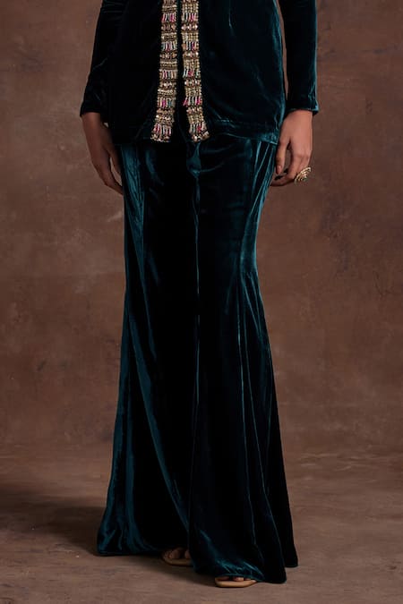 Buy Label Sanya Gulati Green Silk, Velvet Crystals, Lace, Pearls, Sequins Side Cut-out Kurta With Pant Online at Aza Fashions Buy_Label Sanya Gulati_Green Silk, Velvet Crystals, Lace, Pearls, Sequins Side Cut-out Kurta With Pant _Online_at_Aza_Fashions