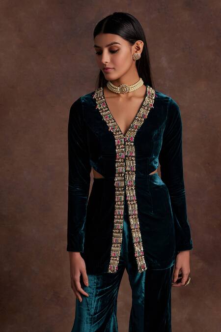 Shop Label Sanya Gulati Green Silk, Velvet Crystals, Lace, Pearls, Sequins Side Cut-out Kurta With Pant Online at Aza Fashions Shop_Label Sanya Gulati_Green Silk, Velvet Crystals, Lace, Pearls, Sequins Side Cut-out Kurta With Pant _Online_at_Aza_Fashions