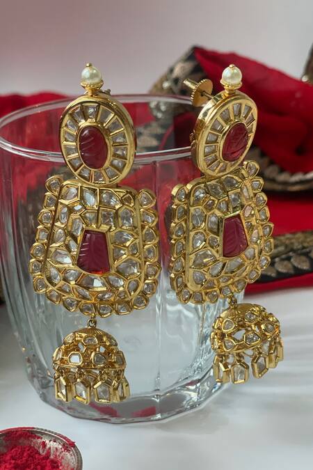 Studio6 Jewels_Red Diamonds, Stones Geometric Cut Work Choker Necklace Set _Online_at_Aza_Fashions