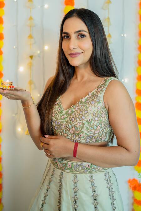 Buy_Foram Patel_Beige Organza, Net Cut Work, Lotus Cutdana Embellished Bridal Lehenga Set