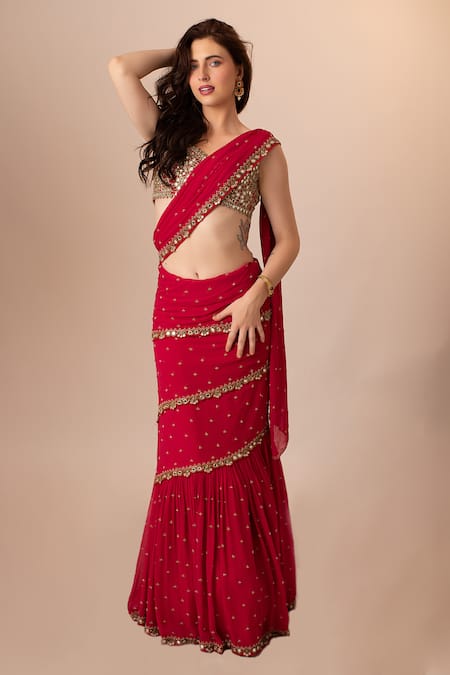 These Beautiful Sari Styles Will Make You More Glamorous - Fashion Today