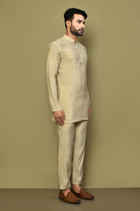 Arihant Rai Sinha_Yellow Cotton Mandarin Collar Solid Kurta _at_Aza_Fashions