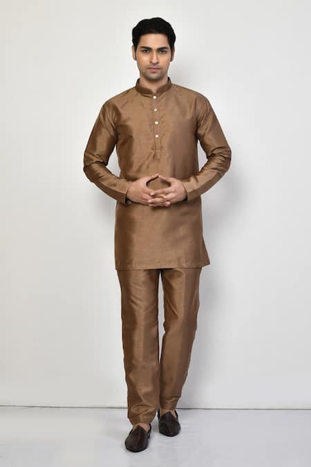 Arihant Rai Sinha Mandarin Collar Solid Kurta 