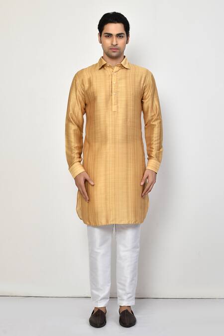 Arihant Rai Sinha_Yellow Silk, Cotton Solid Textured Kurta_Online_at_Aza_Fashions