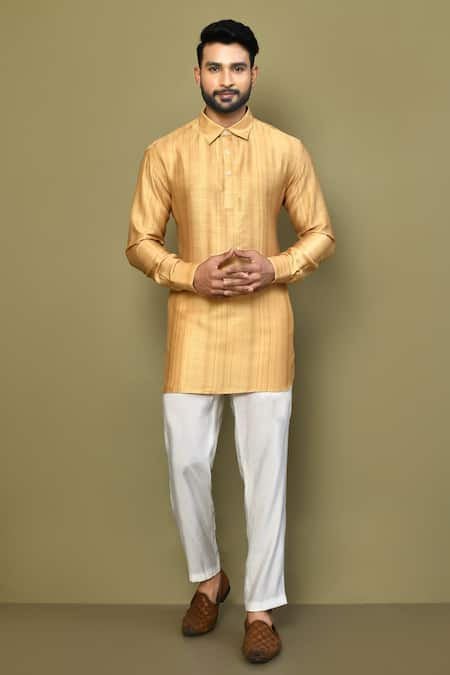 Arihant Rai Sinha Solid Textured Short Kurta 