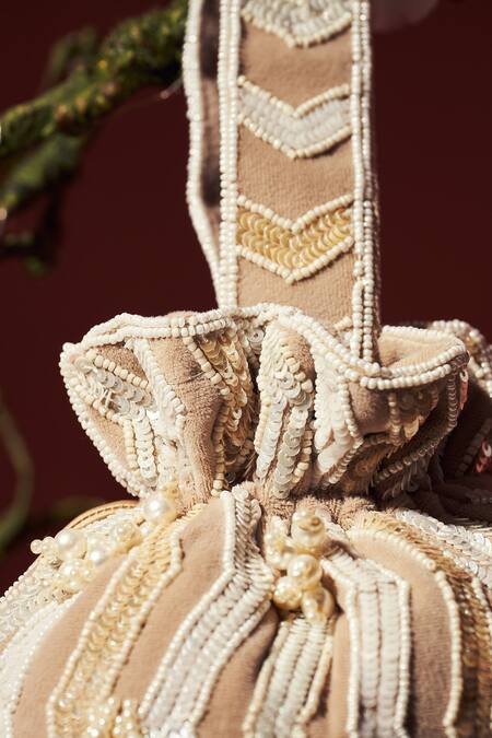 Buy_Aamli_Off White Beads Lakeerain Embellished Potli Bag _Online_at_Aza_Fashions