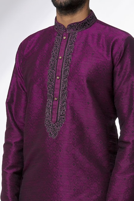 Arihant Rai Sinha_Magenta Jacquard, Chanderi Embroidery Woven Botanical Pattern Kurta Set _at_Aza_Fashions