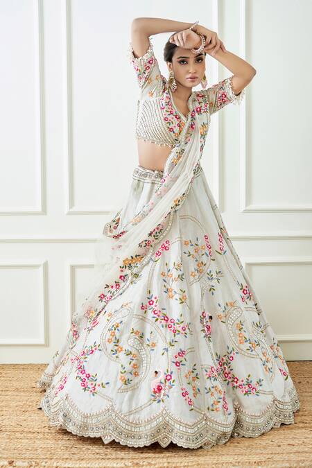 Buy_Sonia Bansal_Ivory Tissue Hand Embroidered Thread Leaf Neck Bridal Lehenga Set _Online_at_Aza_Fashions