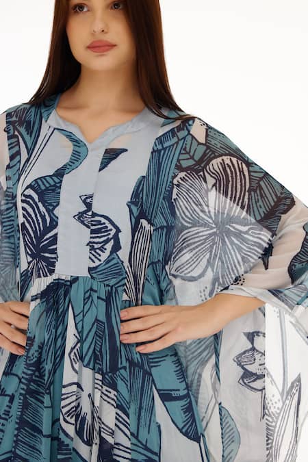 Buy_Koai_Blue Chiffon Split V-neck Leaf Print Kaftan 