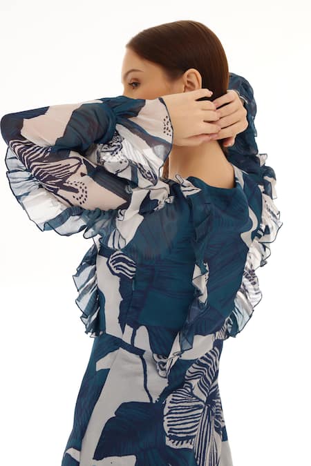 Shop Koai Blue Chiffon Embroidery V-neck Tiered Floral Pattern Dress at Aza Fashions Shop_Koai_Blue Chiffon Embroidery V-neck Tiered Floral Pattern Dress _at_Aza_Fashions