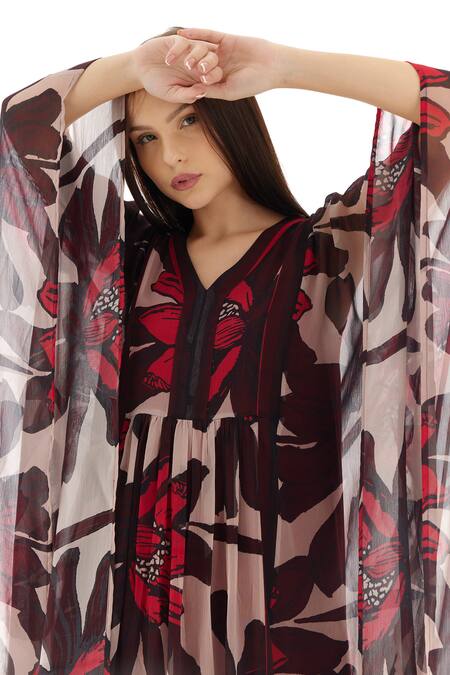 Buy_Koai_Beige Chiffon Embroidery V-neck Floral Pattern Kaftan Dress 