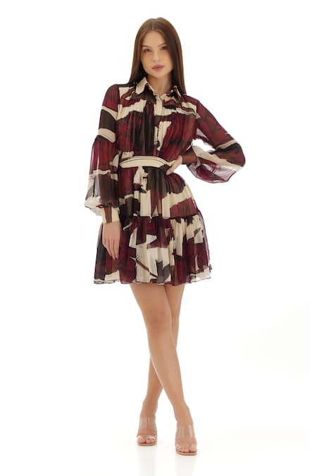 Buy_Koai_Off White Chiffon Embroidery Collared Floral Pattern Bishop Sleeve Shirt 