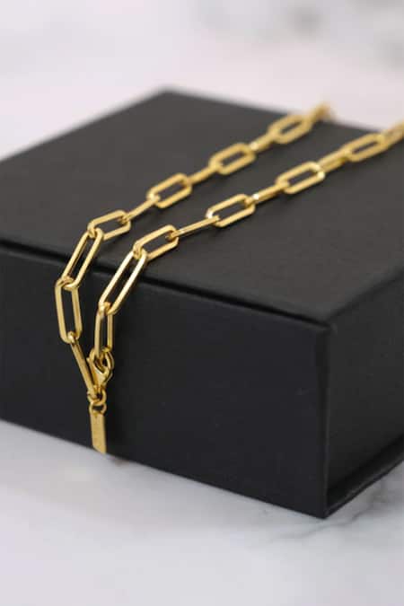 Shop Anushka Jain Jewellery Gold Plated Paper Clip Chain Necklace Online at Aza Fashions Shop_Anushka Jain Jewellery_Gold Plated Paper Clip Chain Necklace_Online_at_Aza_Fashions