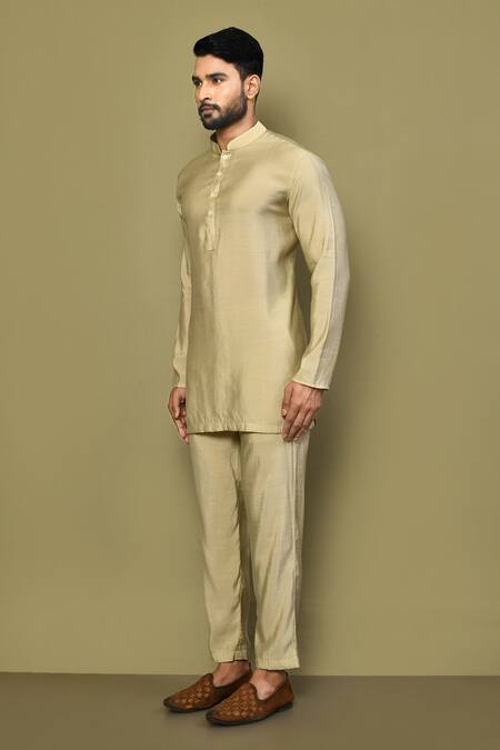 Arihant Rai Sinha_Beige , Satin Solid Short Kurta Set_at_Aza_Fashions