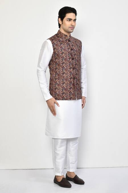 Buy_Arihant Rai Sinha_Brown Silk, Cotton Chevron Print Bundi And Kurta Set 