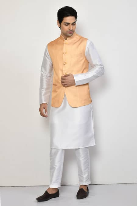 Arihant Rai Sinha Solid Bundi & Kurta Set 