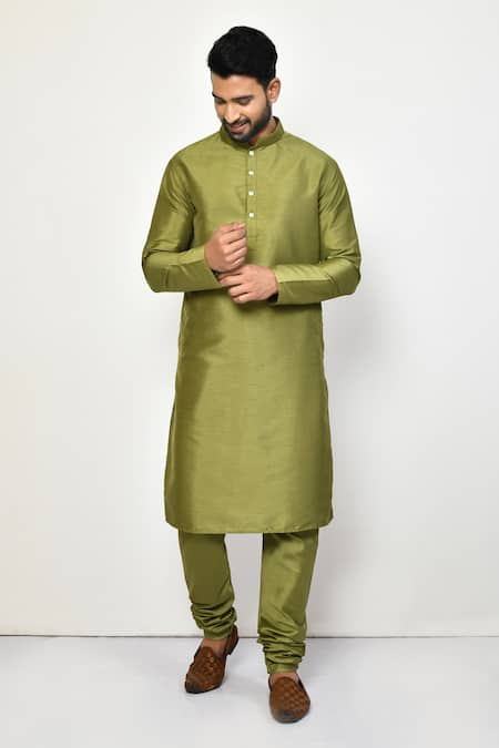 Arihant Rai Sinha Mandarin Collar Straight Kurta Set 