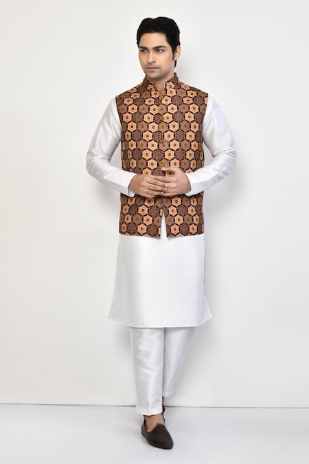 Arihant Rai Sinha Hexagon Fleur Print Bundi Kurta Set 