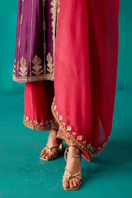 Aman Takyar_Wine Organza, Silk Zari, Sequins, Beads, Cut Work, Floral Hand Kurta Set _Online_at_Aza_Fashions