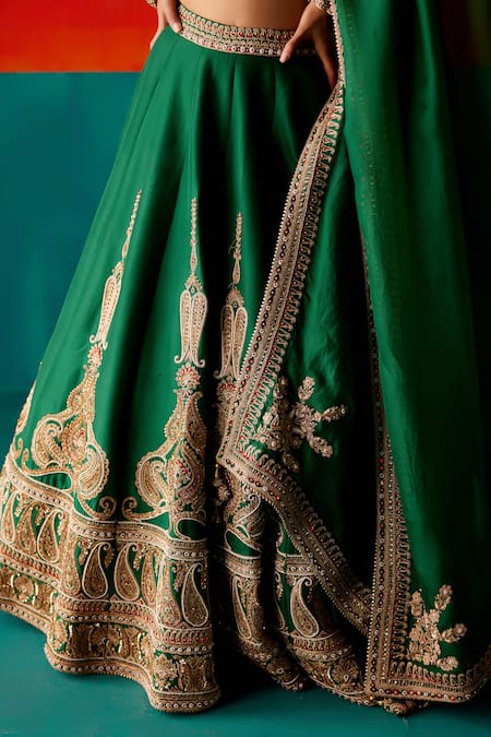 Buy_Aman Takyar_Green Organza, Silk Pearls, Cut Work Paisley Embroidered Bridal Lehenga Set _Online_at_Aza_Fashions