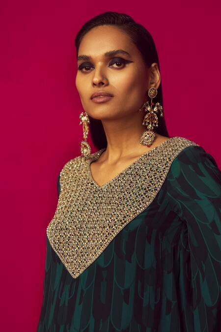 Buy Krisha Sunny Ramani Green Crepe Sequins V-neck Scallop Print Kurta And Dhoti Skirt Set Online at Aza Fashions Buy_Krisha Sunny Ramani_Green Crepe Sequins V-neck Scallop Print Kurta And Dhoti Skirt Set _Online_at_Aza_Fashions