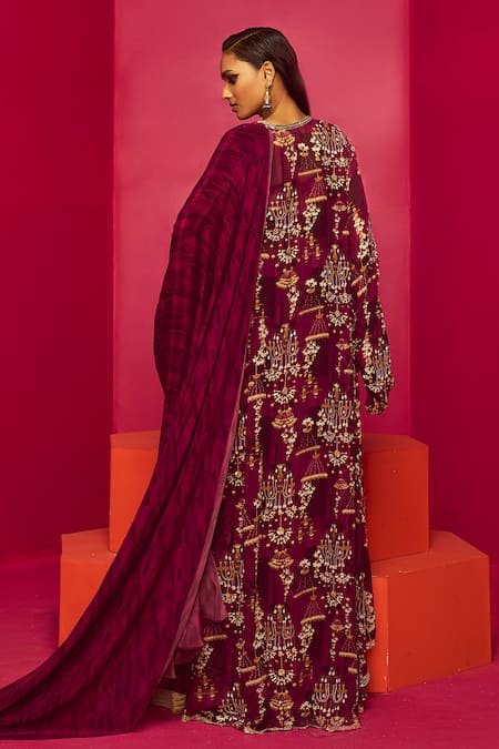 Shop Krisha Sunny Ramani Purple Crepe, Georgette Sequins, Printed Pre-draped Saree Set With Cape at Aza Fashions Shop_Krisha Sunny Ramani_Purple Crepe, Georgette Sequins, Printed Pre-draped Saree Set With Cape _at_Aza_Fashions