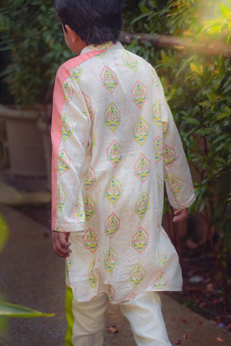 Buy_Little Shiro_Off White Cotton Satin Embroidery Tiranga Mughal Print Kurta With Pant