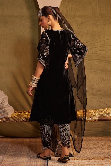 Tabeer India Sequin Embellished Kurta Set 