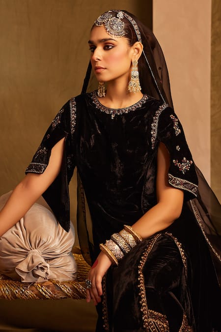 Tabeer India Black Silk, Organza, Crepe Sequins, Mirrors, Embroidery Embellished Kurta Set at Aza Fashions Tabeer India_Black Silk, Organza, Crepe Sequins, Mirrors, Embroidery Embellished Kurta Set _at_Aza_Fashions