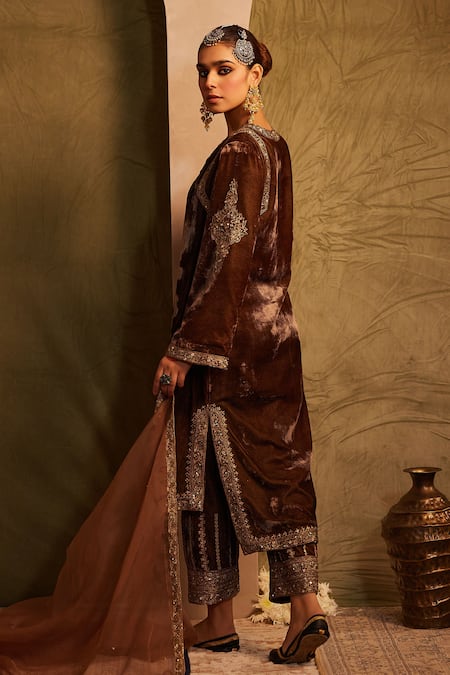 Tabeer India Floral Embellished Kurta Set 