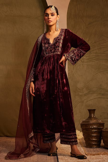 Velvet Dresses - Shop for Velvet Dress Online in India | Myntra